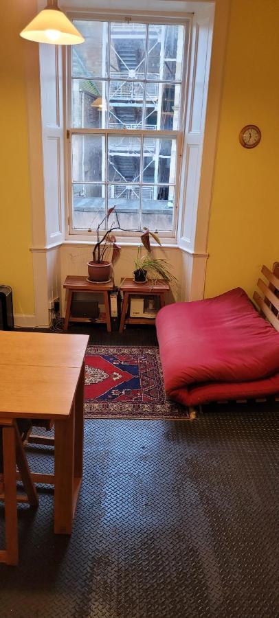 City Centre Flat - Sleep Upto 4 Эдинбург Экстерьер фото